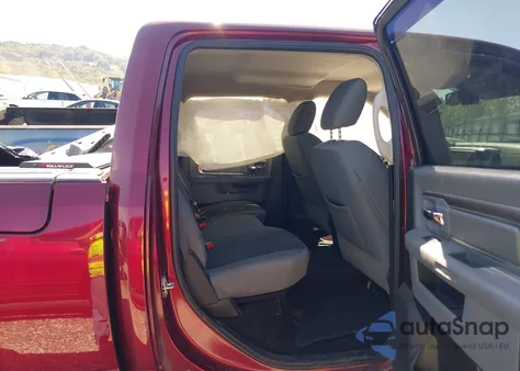 2017 Ram 1500 Big Horn z USA, uszkodzony, nr VIN 1C6RR7LT3HS698008